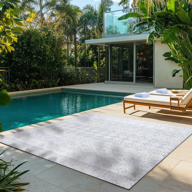 Gertmenian Savara Global Geometric Polypropylene Indoor Outdoor Performance Flatweave Area Rug Collection