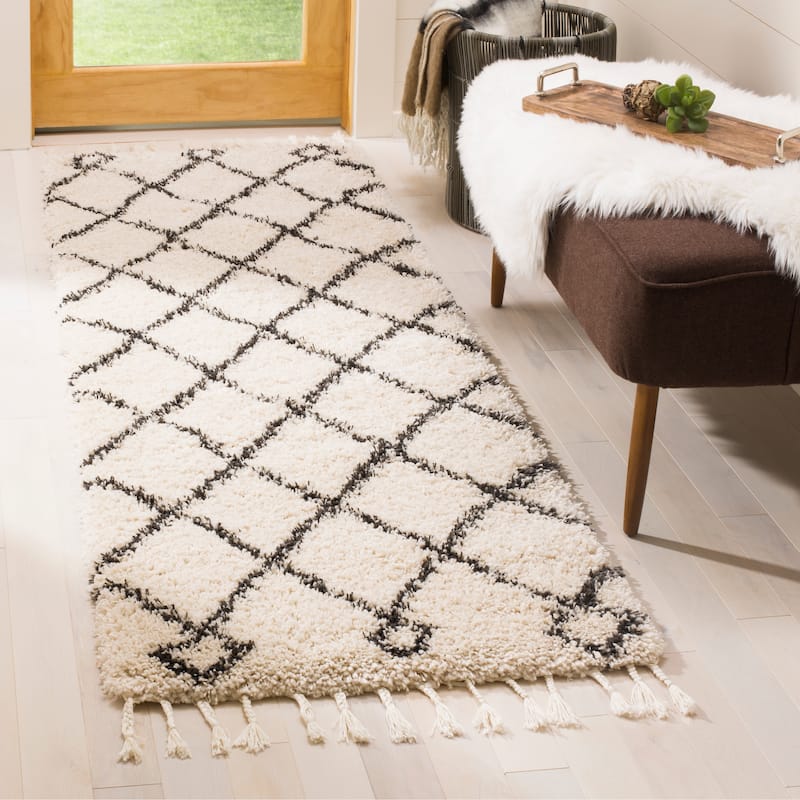 SAFAVIEH Moroccan Fringe Shag Blagorodna 2-inch Thick Rug - 2'3" x 7' Runner - Cream/Charcoal