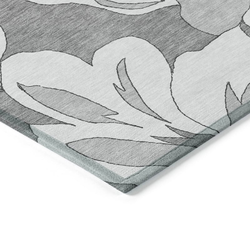 Machine Washable Indoor/ Outdoor Chantille Floral Rug