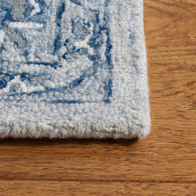 Martha Stewart by SAFAVIEH Hand-Woven Zhivitza Wool Rug
