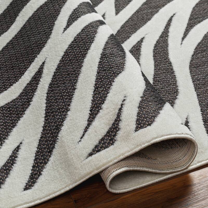 Livabliss San Diego Abstract Stripe Indoor/ Outdoor Area Rug