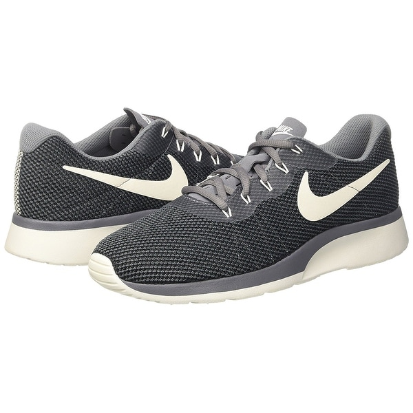 wmns nike tanjun racer