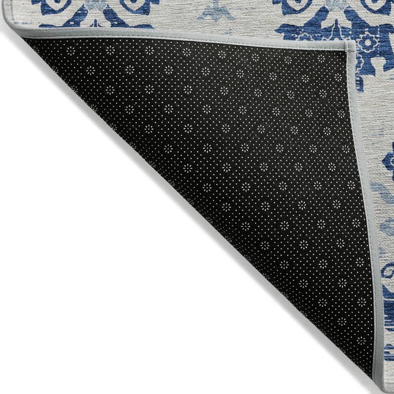 Machine Washable Indoor/ Outdoor Chantille Medallion Damask Rug