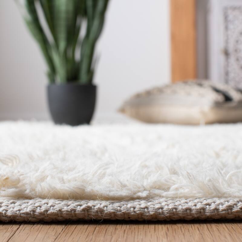 SAFAVIEH Handmade Natura Serpil Moroccan Wool Rug