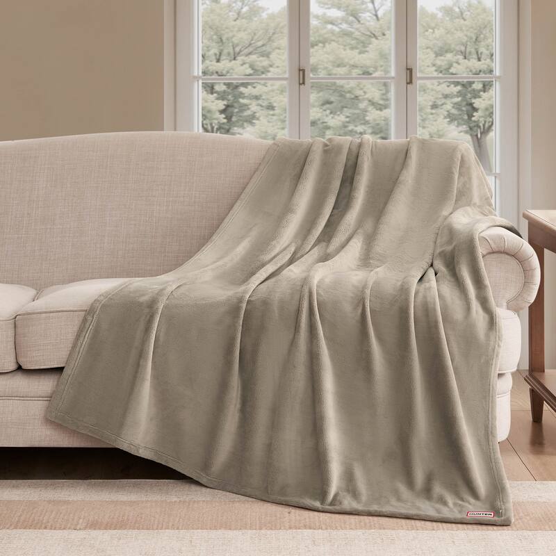 Hunter Coco Flannel Throw Blanket - Island Fossil Brown - 50"x70"