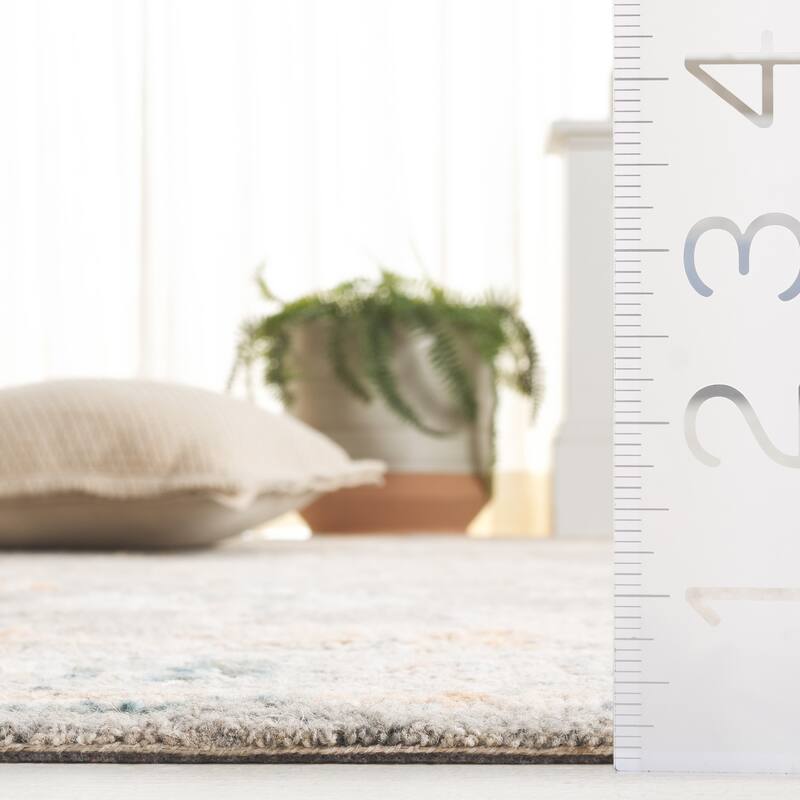 SAFAVIEH Handmade Anatolia Karolina Traditional Wool Rug