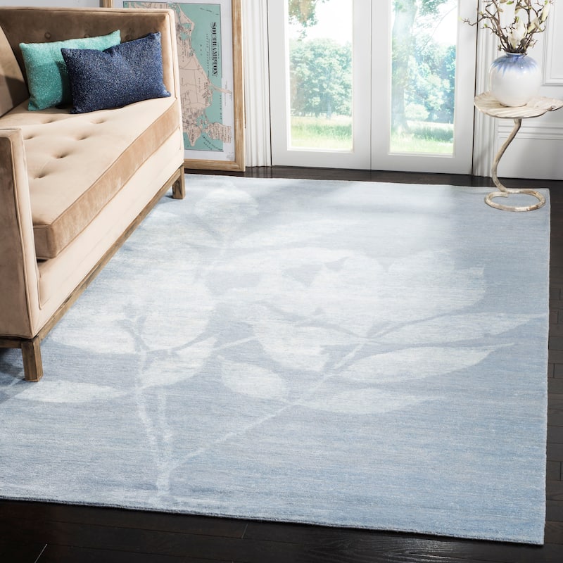 SAFAVIEH Couture Hand-knotted Tibetan Jeannick Modern Wool Rug - 8' x 10' - Light Blue
