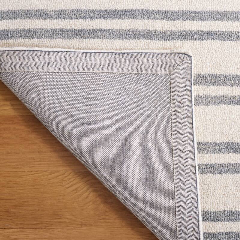 SAFAVIEH Handmade Metro Husnuye Stripe Wool Rug