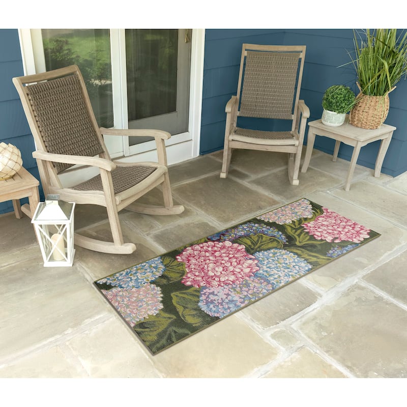 Liora Manne Esencia Hydrangeas Indoor/Outdoor Mat - 1'11" x 4'11" - Multi