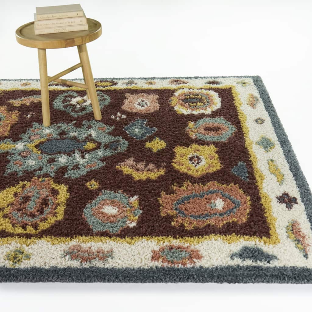 Bernal Traditional Area Rug
