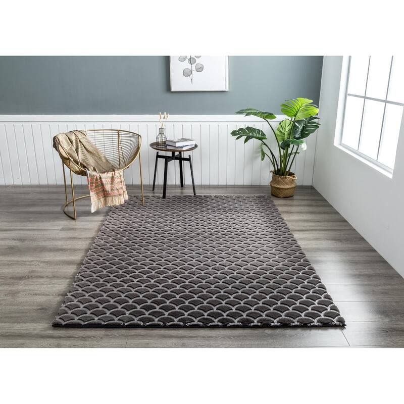 Chryso Collection Faux Fur Rug with Foil