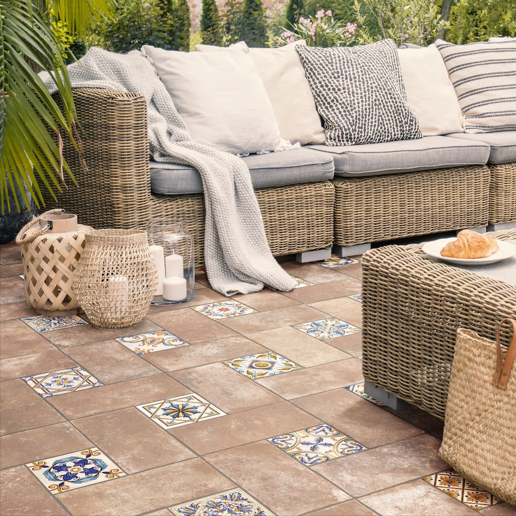 Merola Tile Toscana Spirale Montalcino with Giotto Deco 15-7/8" x 23-3/4" Porcelain Floor and Wall Tile - Case (39 Tiles)