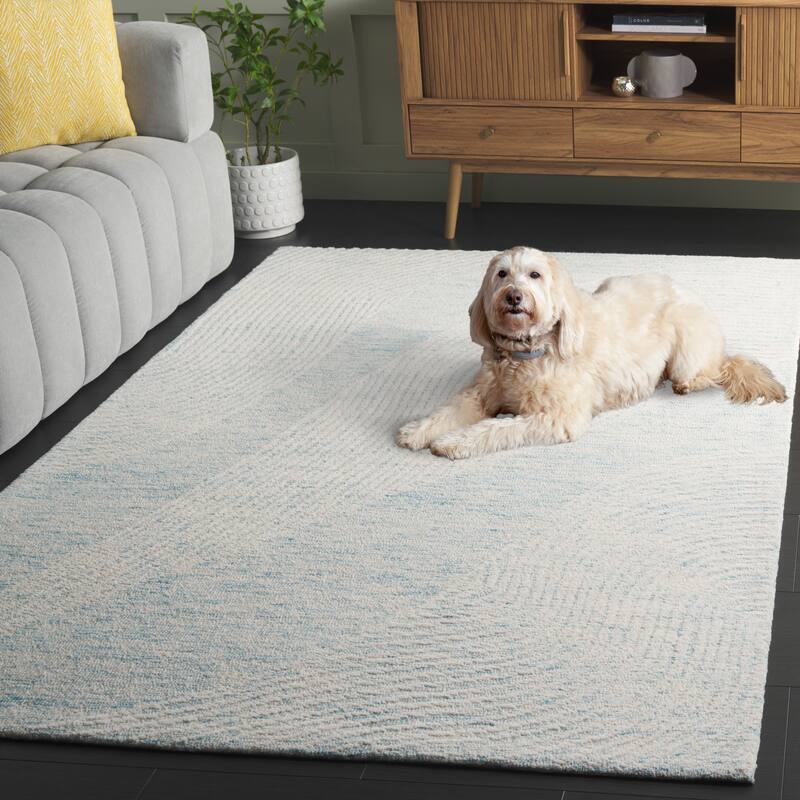 SAFAVIEH Handmade Pine Nevjana Modern Wool Rug
