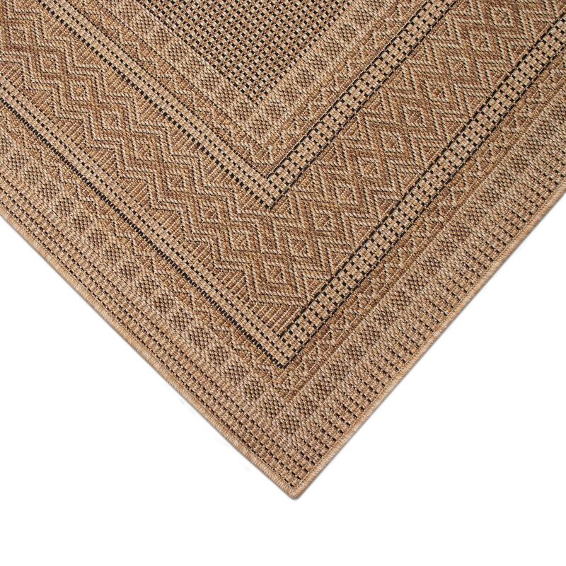 Liora Manne Monterey Diamond Border Indoor/Outdoor Rug