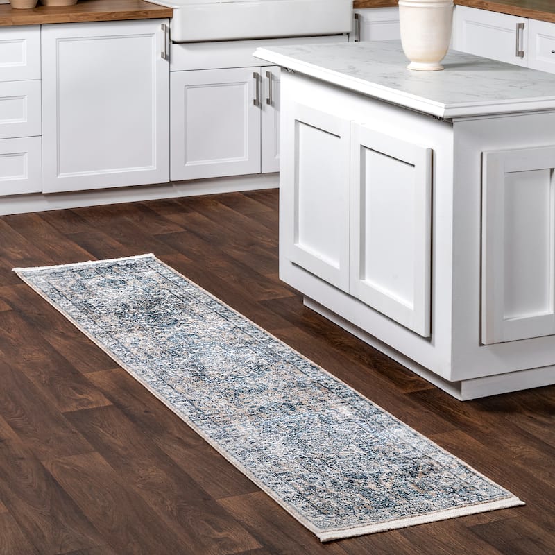 Nuloom Westlyn Faded Medallion Area Rug