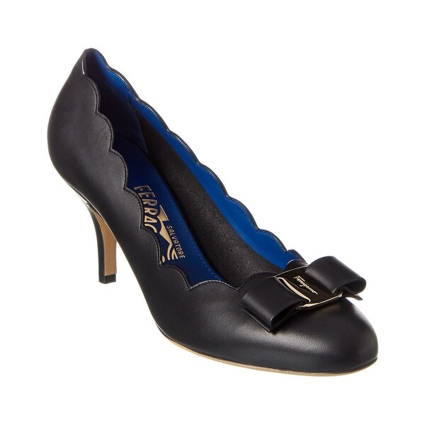 ferragamo carla pump