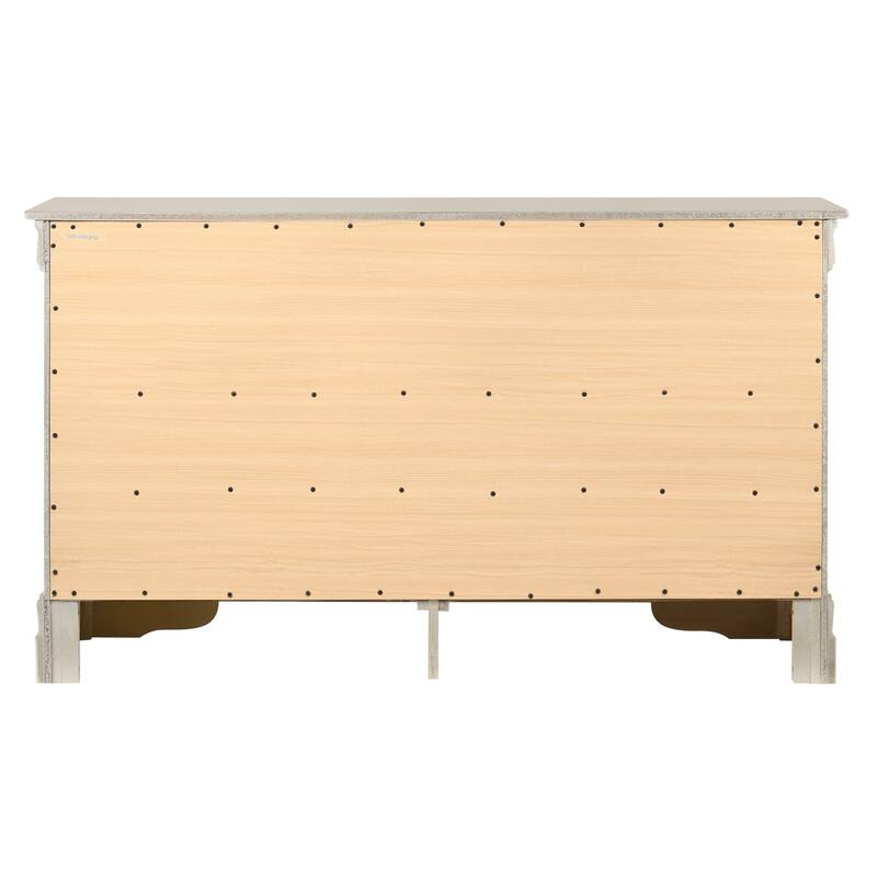 Traditional Style Dresser with 6 Drawers