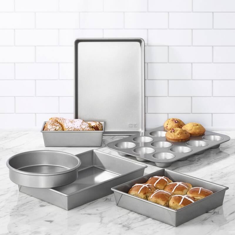 Chicago Metallic Commercial Nonstick Bakeware Set, 6-Piece