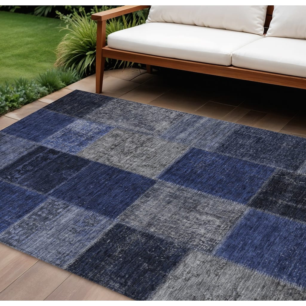HomeRoots Patchwork Transitional Rectangle Outdoor Rug