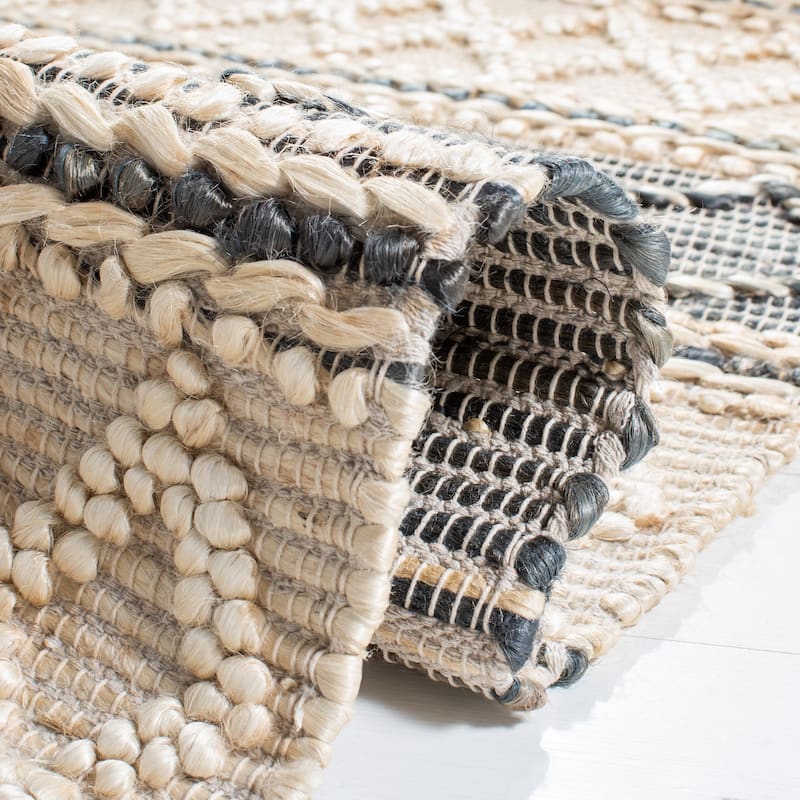 SAFAVIEH Flatweave Natural Fiber Gulborg Geometric Jute Rug