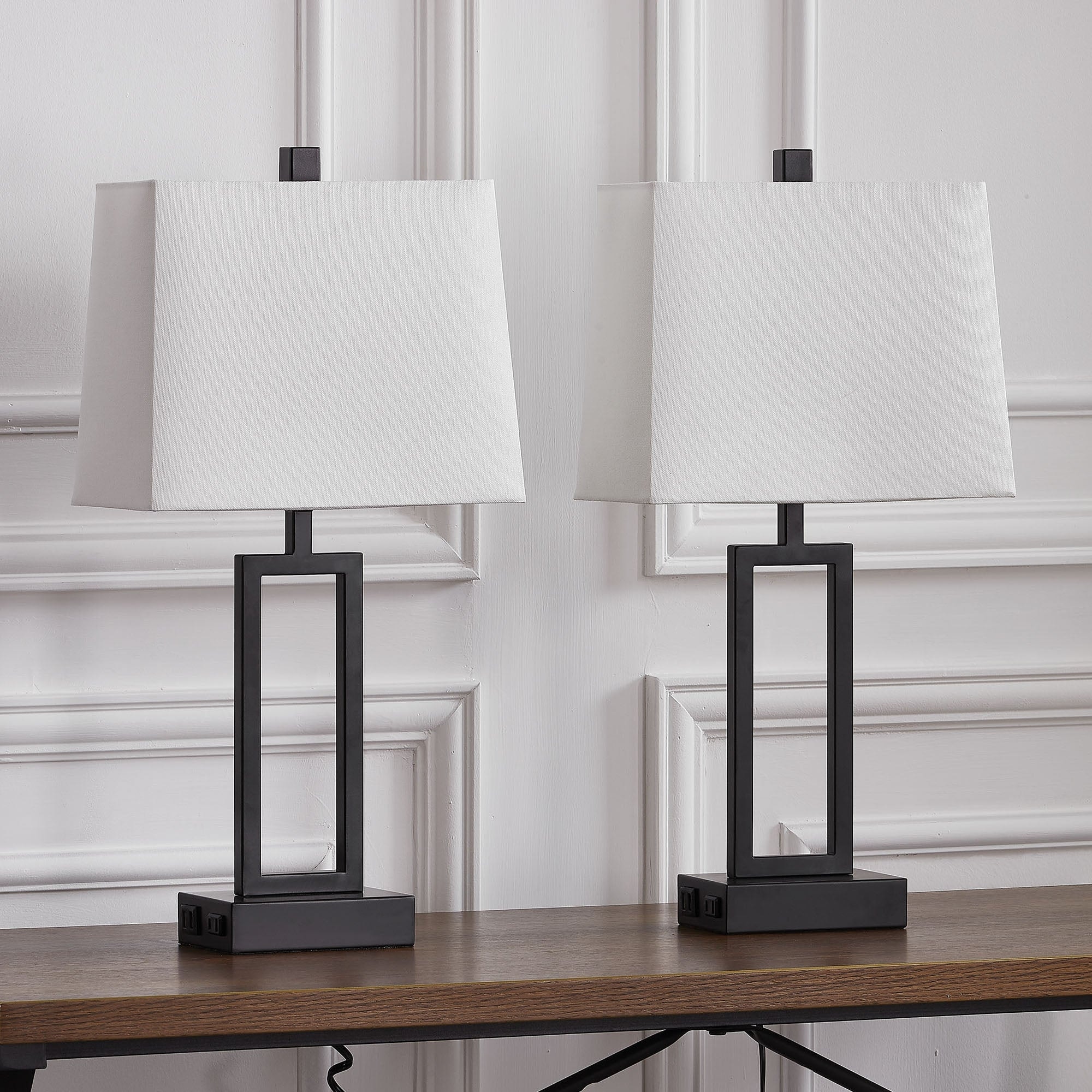 Cinkeda-Table-Lamp-Black-Metal