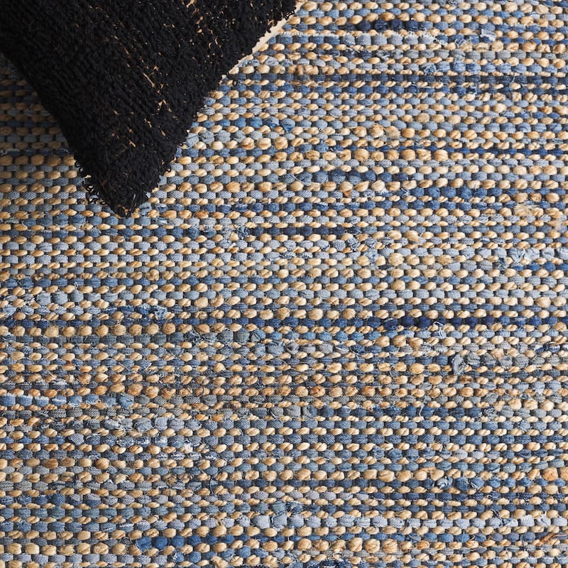 SAFAVIEH Handmade Cape Matsje Cod Denim & Jute Rug