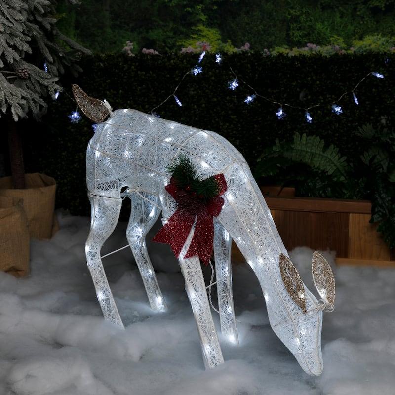Alpine Corporation Mesh Holiday Reindeer Lawn Decoration with Cool White Lights - 2.3 FT
