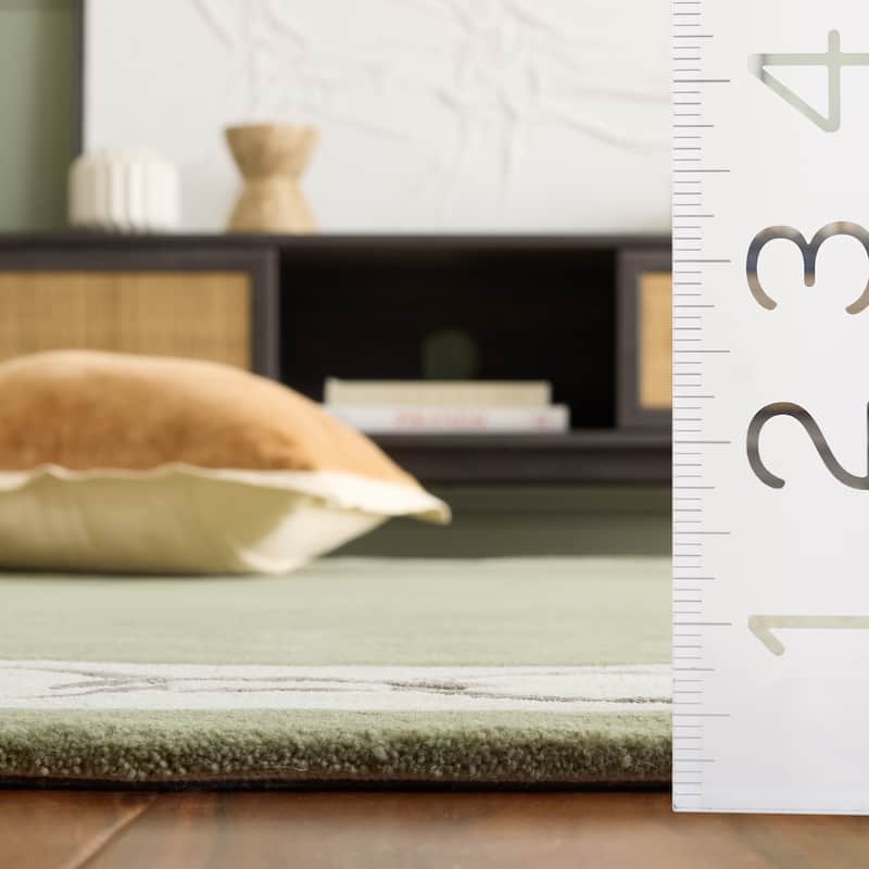 SAFAVIEH Handmade Metro Afet Wool Rug