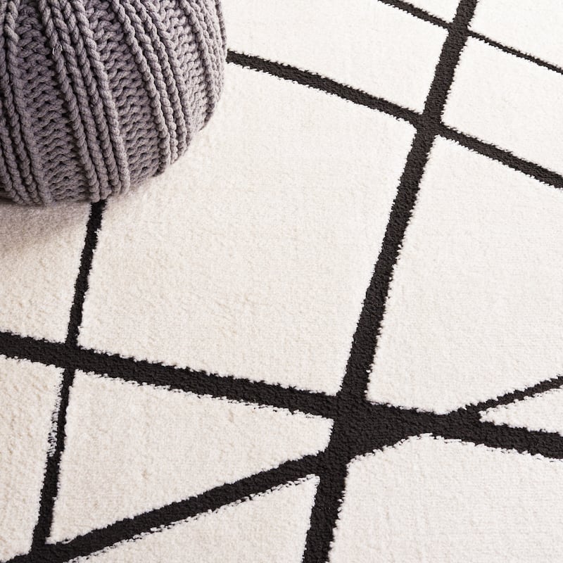 SAFAVIEH Melody Refika Modern Rug