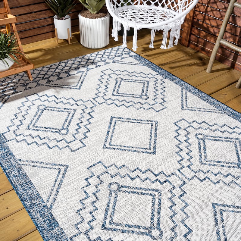 JONATHAN Y Carwa Diamond Tribal Medallion Indoor/Outdoor Area Rug