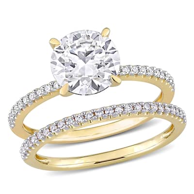 Miadora 1 4/5ct DEW Created Moissanite and 1/4ct TW Diamond Bridal Set in 14k Yellow Gold