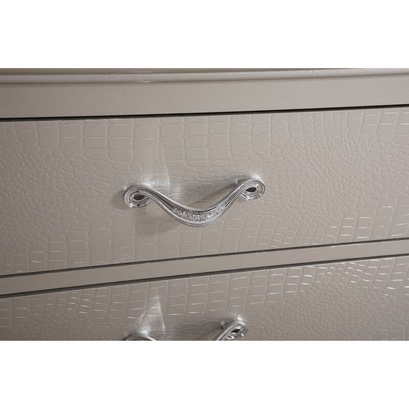 Lorana 6-drawer Dresser