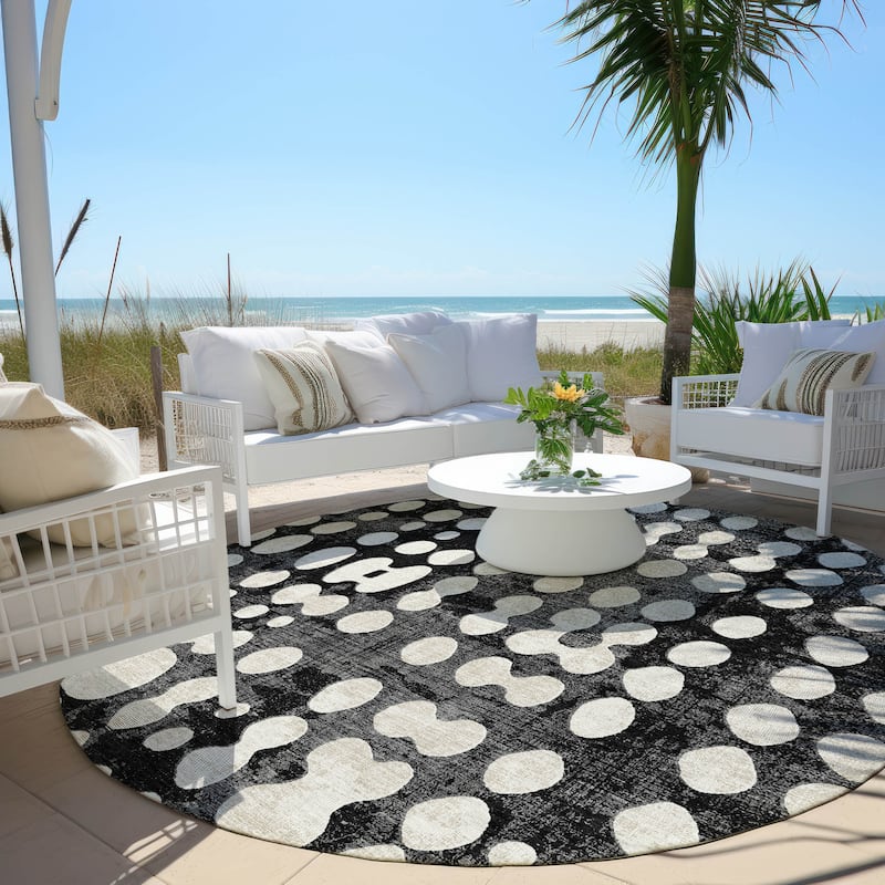 Machine Washable Indoor/ Outdoor Chantille Abstract Dots Rug - Black - 8' x 8'