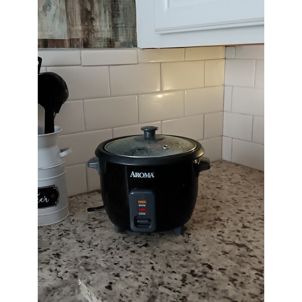 https://ak1.ostkcdn.com/images/products/is/images/direct/09dcd6fd9d90318d4bea28232d30bd8a980cee5e/Aroma-ARC3631NGB-6Cup-Pot-Style-Rice-Cooker.jpeg