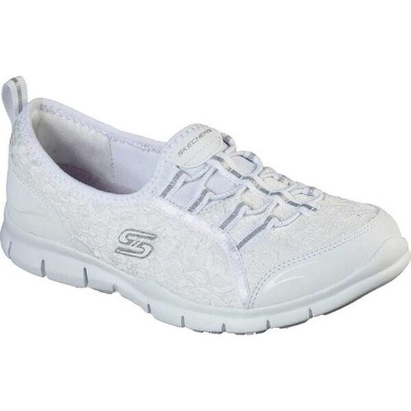 skechers gratis slip on