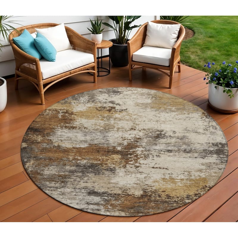 HomeRoots Abstract Transitional Rectangle Outdoor Rug - 8' Round