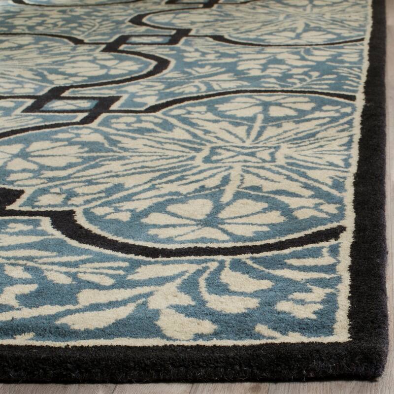 Martha Stewart by SAFAVIEH French Painted Avignon Wool Rug