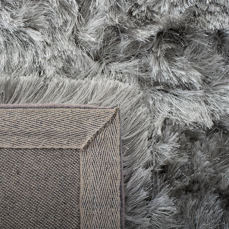 SAFAVIEH Handmade Ocean Shag Lyse Glam 2.5-inch Thick Rug - 6' x 9' - Silver