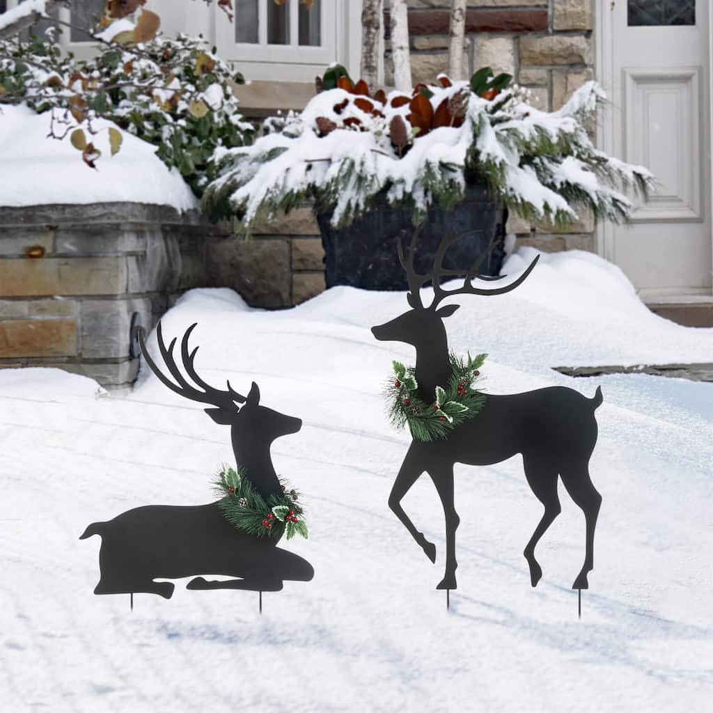 Glitzhome Christmas Metal Silhouette Nativity Waterglobe with Reindeer Yard Stakes Wall Decor
