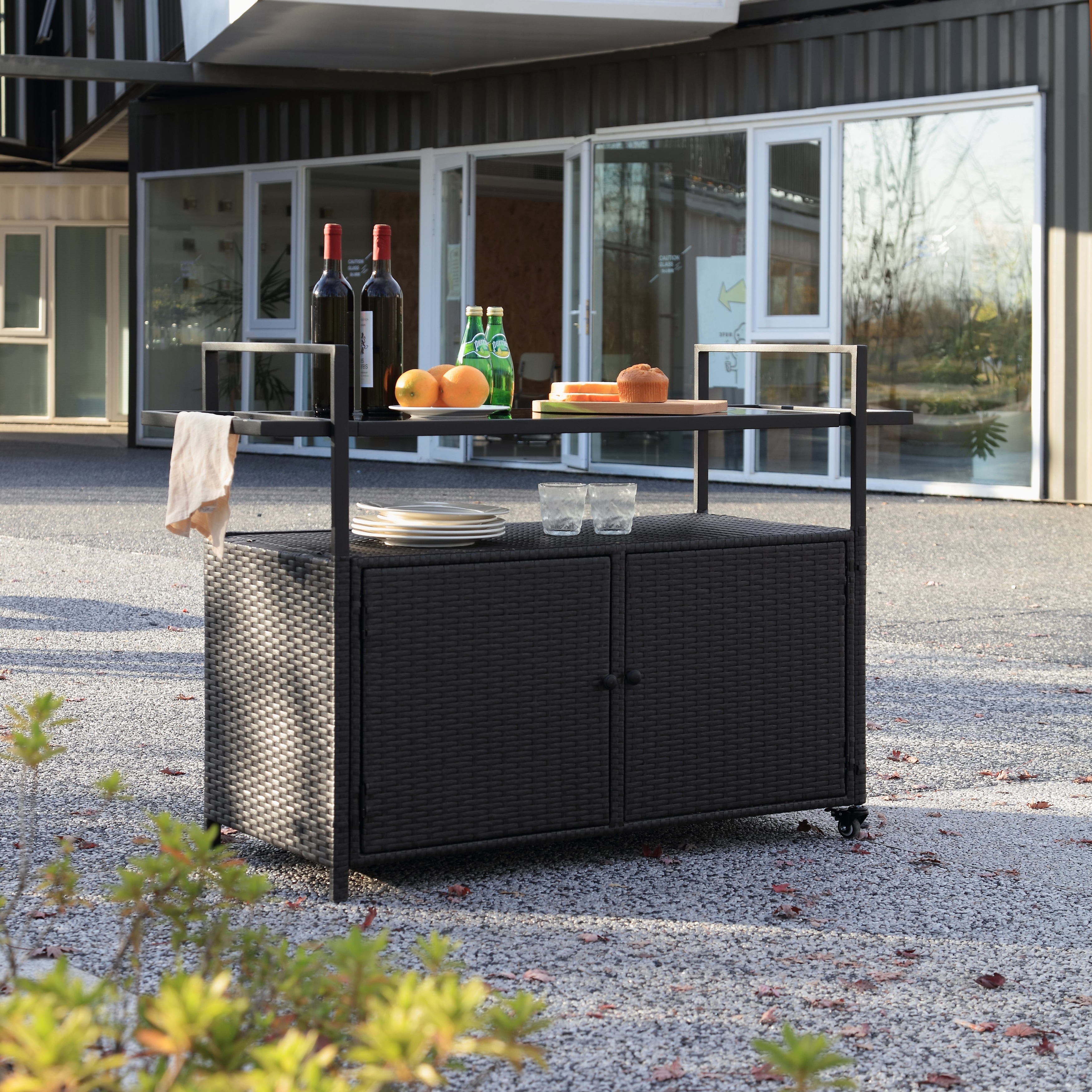 Rattan garden bar with roof sale
