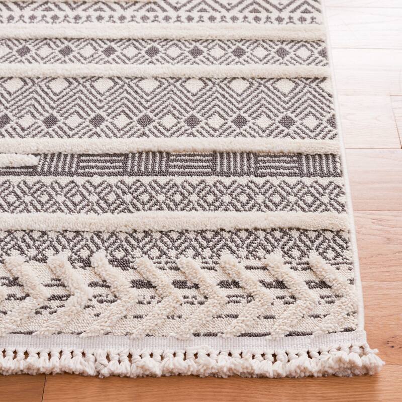 SAFAVIEH Urban Gulnar Moroccan Rug