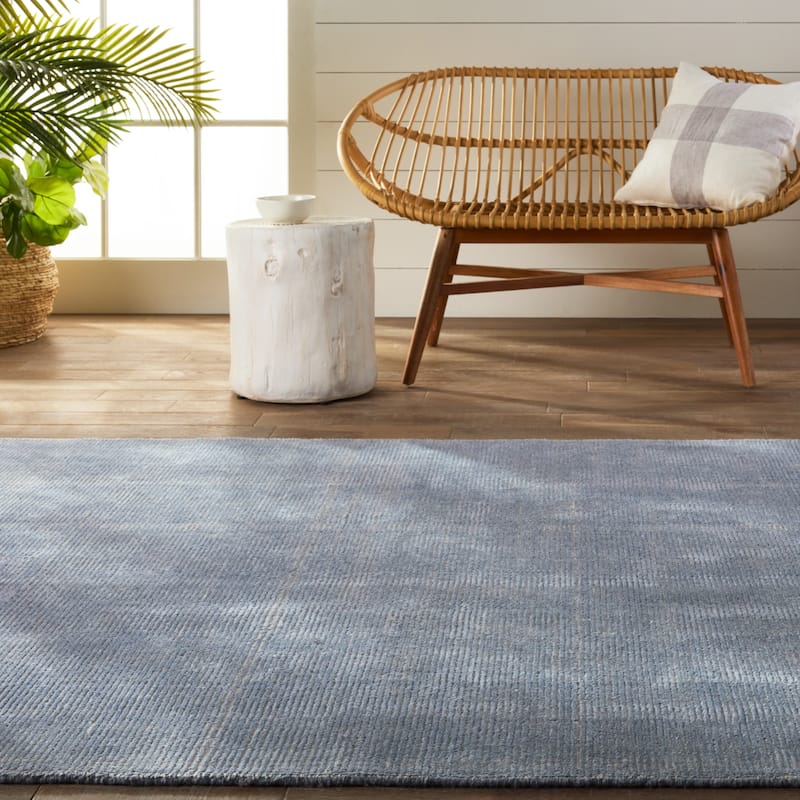Everen Handmade Indoor/ Outdoor Solid Area Rug