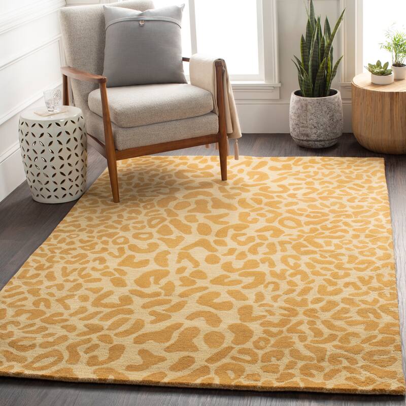 Hand-tufted Jungle Animal Print Round Wool Area Rug