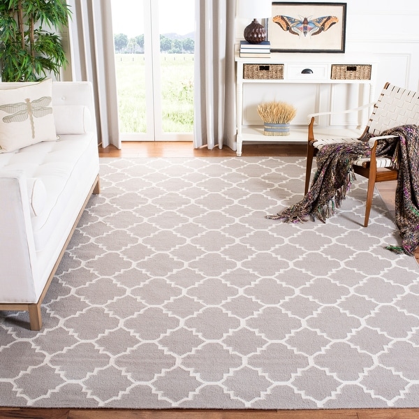 Safavieh Handmade Flatweave Dhurries Janna Modern Wool Rug. Opens flyout.