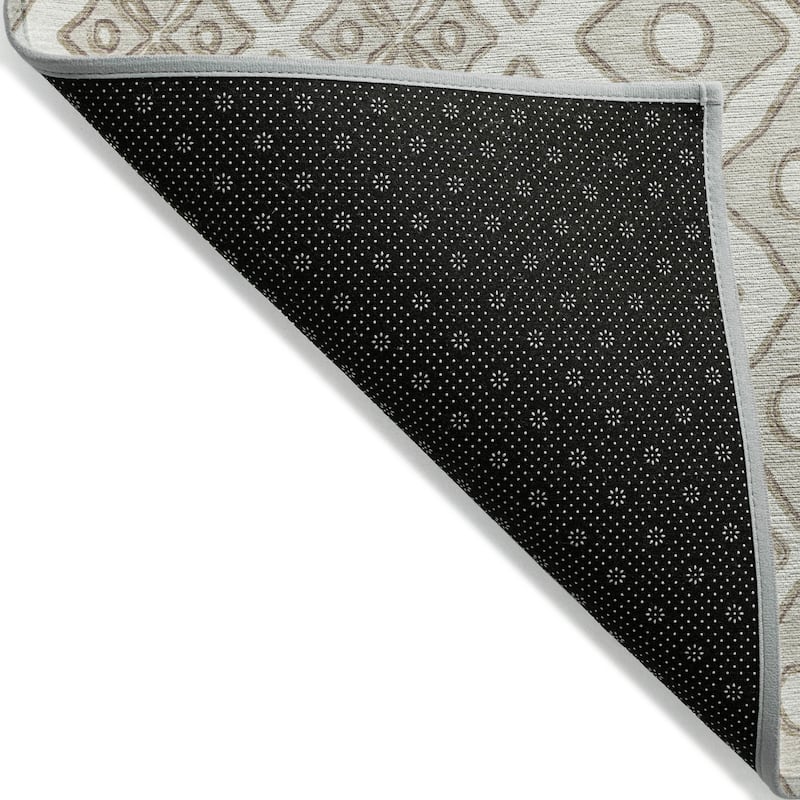 Machine Washable Indoor/ Outdoor Chantille Diamond Geo Rug