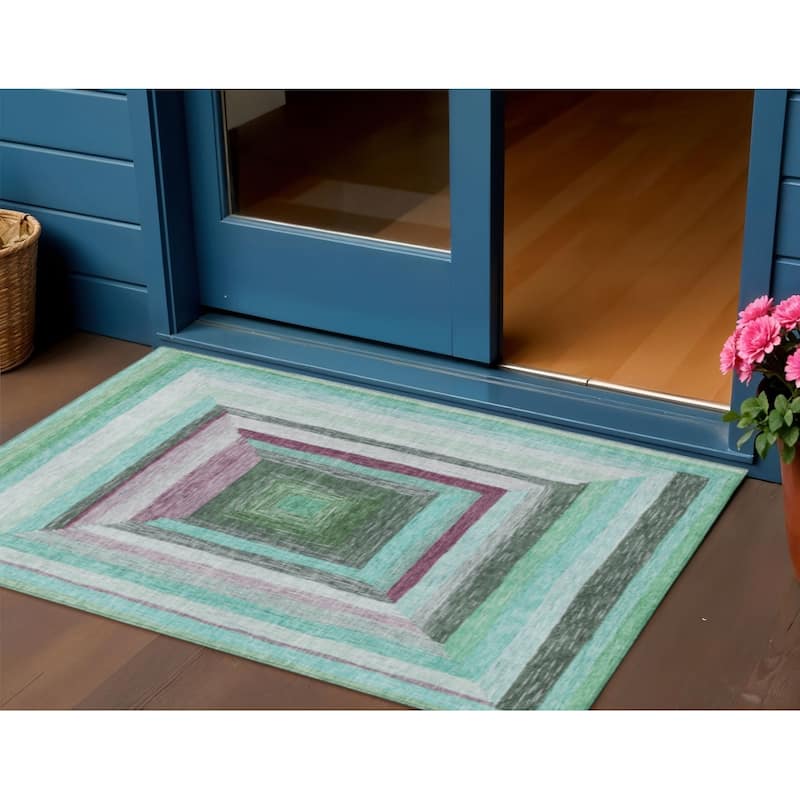 HomeRoots Geometric Transitional Rectangle Outdoor Rug - 3' x 5'
