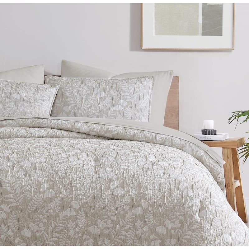 DESIGN STUDIO Turning Leaf Neutral Woven Matelasse Crinkle Jacquard Comforter Set