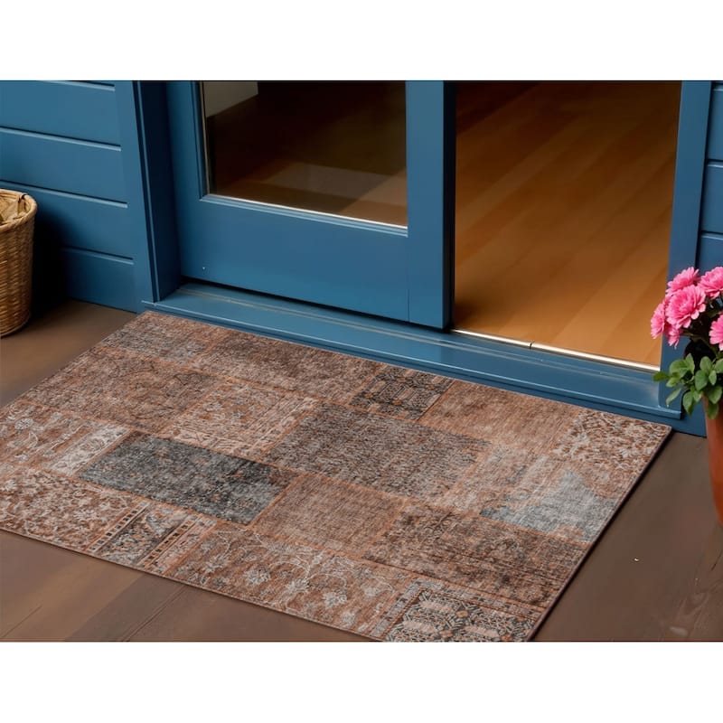 HomeRoots Patchwork Transitional Rectangle Outdoor Rug - 3' x 5'