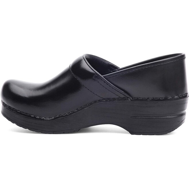 dansko women's professional tooled clog
