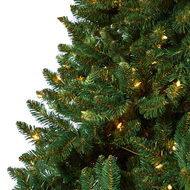 7' Northern Rocky Spruce Christmas Tree with 400 Clear Lights - Green